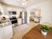 4Br Cape May Home 0.5mi to Beach & Town + Beach Tags, Garage & Sunroom