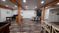 8 Bedroom, 4 Bath, 15 Beds, 4K square feet of space
