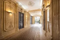 le Pavillon Ponthieu - Champs-Élysées - A House in Paris - Air Conditioning - บังกะโล