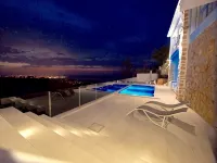 Modern Villa in Prime Location with Fantastic Views and Sunsets - Villas