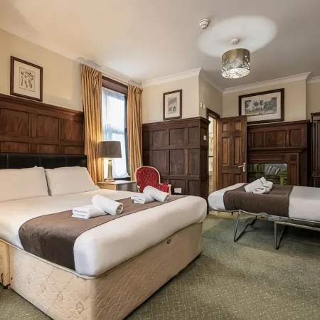 Barrington Lodge
