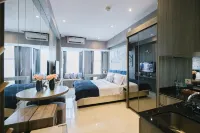 Lavy at Anderson Pakuwon Mall with City View Hotels in 