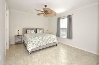Newly Furnished, Solar Heated Pool, Game Room, 10 Mins from Beach - Wi-Fi