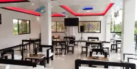 Strangers Inn&Bar
