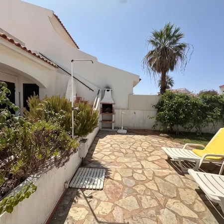 Sunny villa in Altura beach, garden, Wifi, air conditioning, ground floor