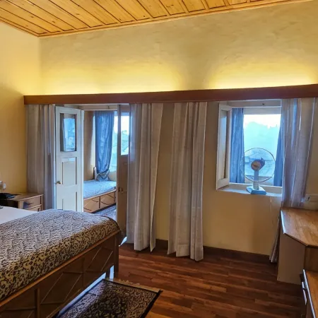 Hotel Padmini NIvas