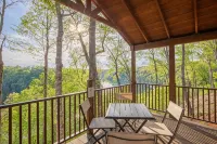 Lake View Adventure Cabin at Bear Bluff Retreat