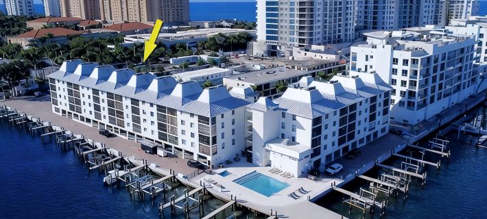 Vanderbilt Beach Condo, Bay Views, New Saltwater Pool, Walk to Beach Hotels in North Naples