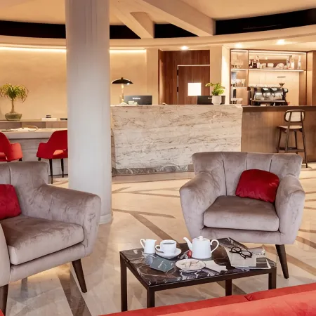 Adoro Hotel