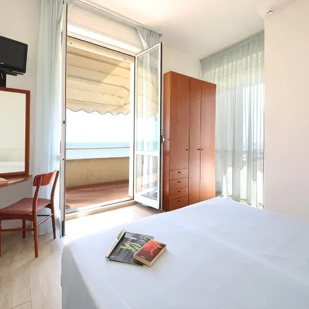 Hotel Caravel