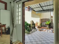 บ้านอินตา โฮสเทล โรงแรมใกล้วัดพระมหาธาตุ