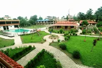 Hotel Wildlife Camp - Rooftop Pools