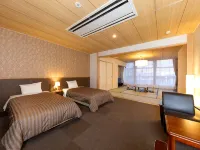 Hotel New Momiji - Mountain view