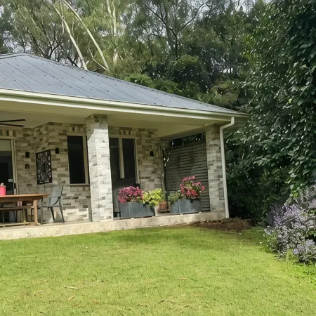 Self Contained Cottage in Bowral with Fireplace