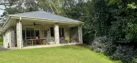 Self Contained Cottage in Bowral with Fireplace - Country Houses