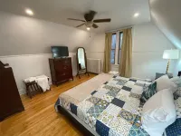 The Gem of Brewers Hill with Hot Tub and Seasonal Pool - Pools