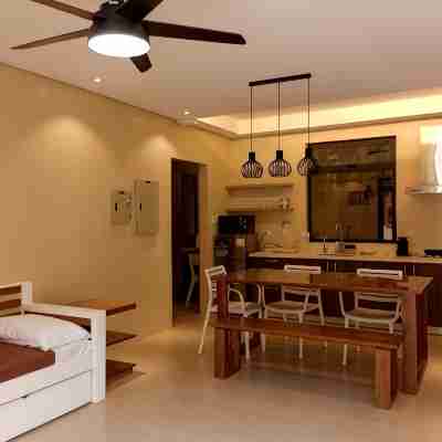 Cristina's Holiday Home Rooms