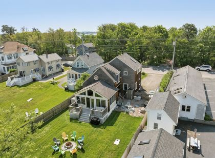 New Photos! Large 4-bedroom House Close to Beach with Ample Outdoor Space!