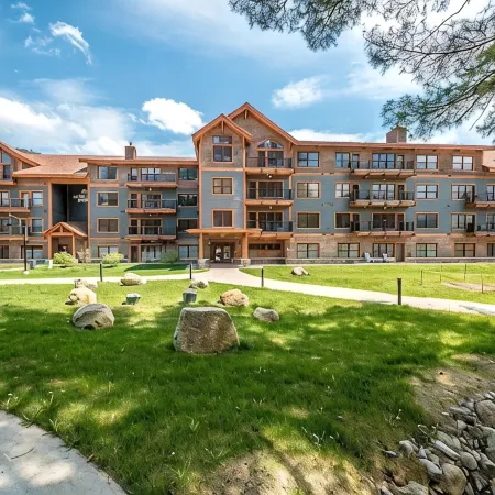 1st Floor SKI-IN SKI-OUT Condo at Cranmore Mountain Resort