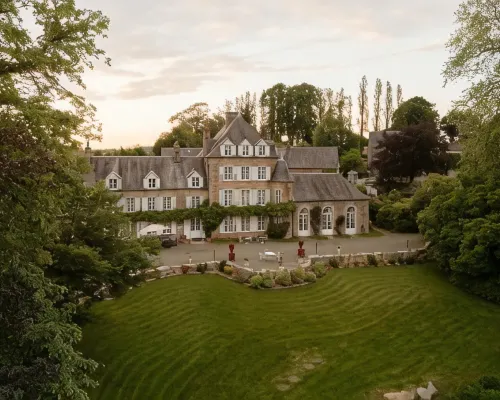 Château La Rametière Hôtels à : Plomb
