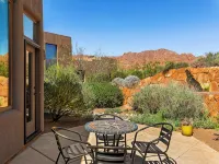 "SERENE DESERT GETAWAY" La Casa Coyote, Kayenta Art Village W/Views of Red Rock Hotels in Ivins