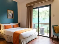 Giraffe Boutique Hotel Hotels near Good Shepherd Convent