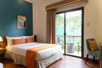 Giraffe Boutique Hotel