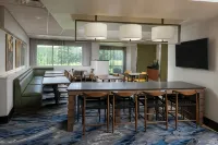 Fairfield Inn & Suites Atmore - parking