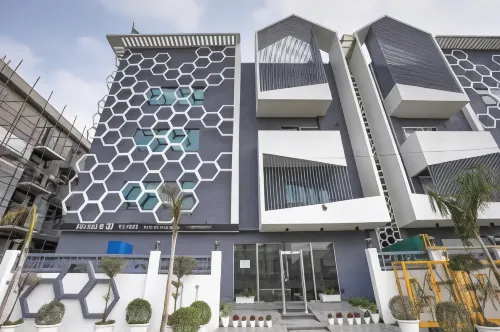 Hotel RJ - Managed by AHG - parcheggio
