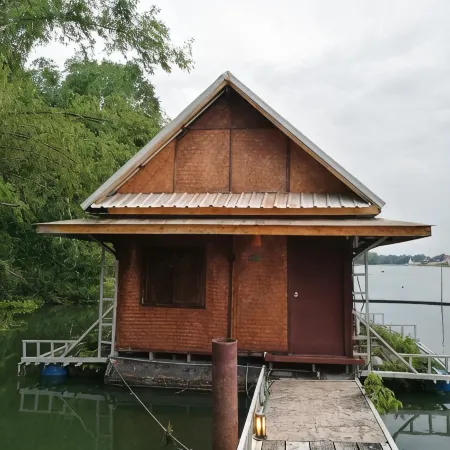 River Marina Resort