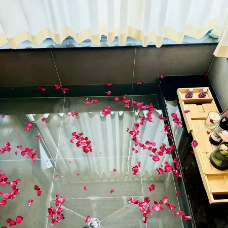 Tanggou Wenquan Linxi Xiaozhu Apartment (Hutang Line)