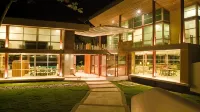 Luxury Villa, In House Spa & Gym, Hotel-size Pool, Event Tent, Chef Included - Gym