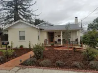 Three Bedrooms Two Baths sleeps 6 - Walking distance to Downtown Paso Robles - 2 tähden