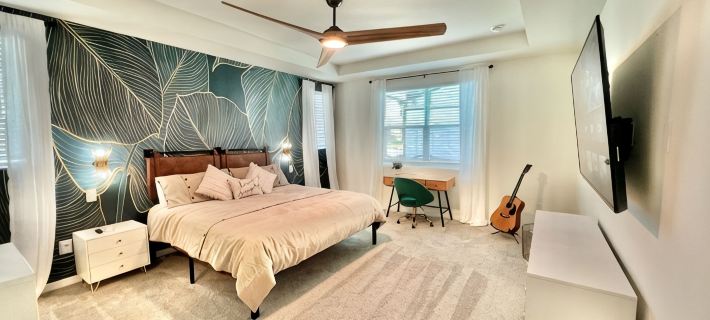 Pool, Spa, Game Room, Theater, 4 Miles to Disney! Hotels in Four Corners