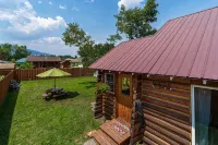 Small log home in the heart of Little Italy - Alphydda