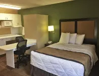Motel 6 Suites Rochester Henrietta, NY - 2-Star