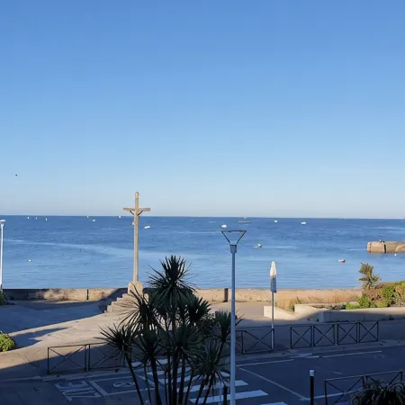 Très Bel Appartement Balcon vue mer en Centre de Concarneau