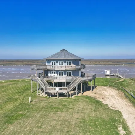 THE ROUND HOUSE AT SARGENT BEACH AMAZING 360 DEGREE VIEWS