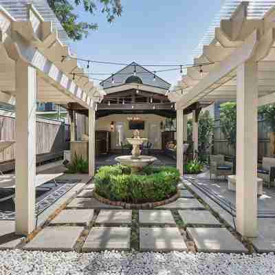 Spacious Historical Home Within Walking Distance to French Quarter Hotel Exterior
