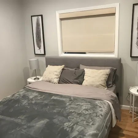 Charming Parkside Bungalow-2 blocks from downtown!