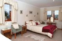 Ashcroft Farmhouse - 4-Star