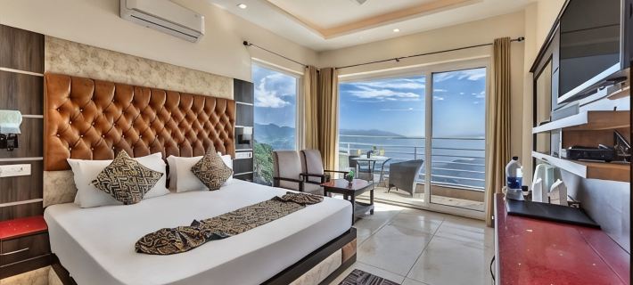Wood Stock Kasauli - Rooms & Cottages - Panoramic View & Balcony Rooms Hotels in Solan