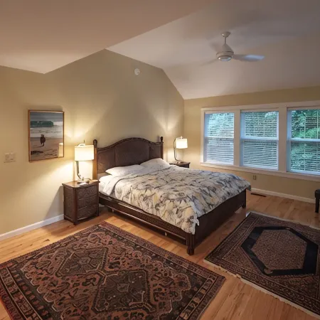 Gorgeous House 3 Min Walk to Ocean; Community Pool, Celebrate the Simple Life!