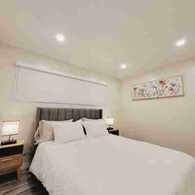 Modern 3-bedroom Rancher with AC and WiFi in Chilliwack Rooms