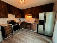 Recently Renovated Two-story Condo! - balcony