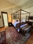 Guest House on Historic Estate in Upstate New York