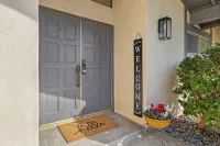 Entire condo in Bakersfield with WiFi, AC