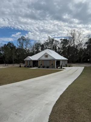 Country Living, Minutes from Town. - 4-Star