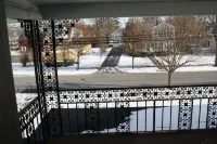 Cozy, Quaint, entire 1 Bedroom Apt. - Apartments