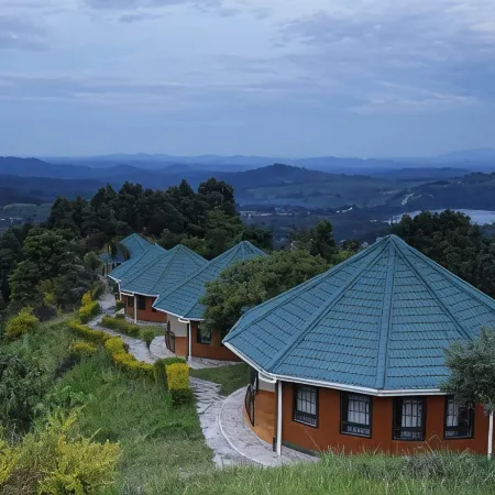 Top of the World Lodges Fort Portal